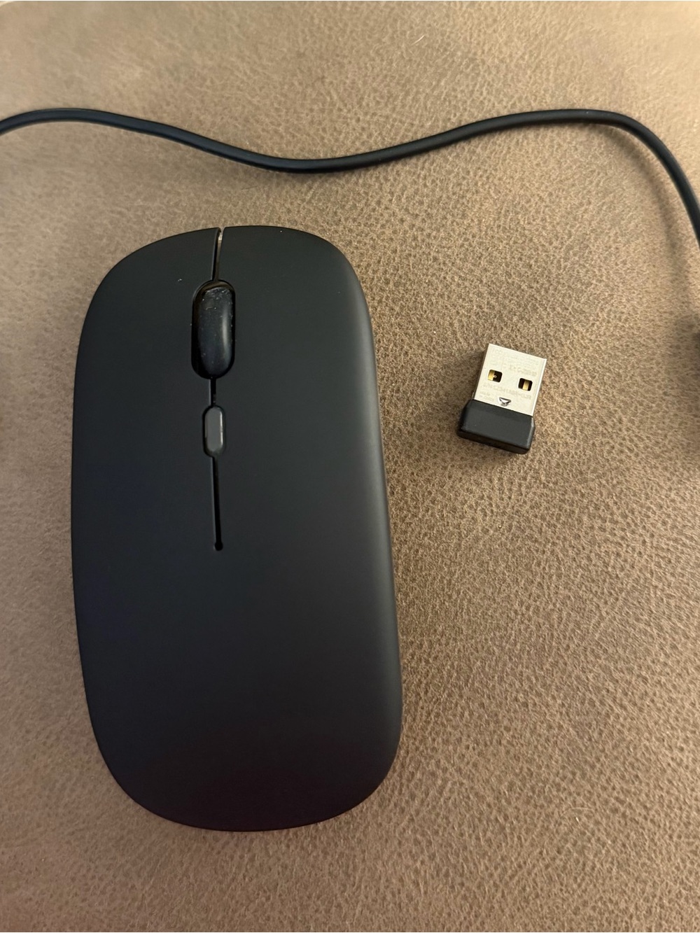 Slim Black Wireless USB Mouse